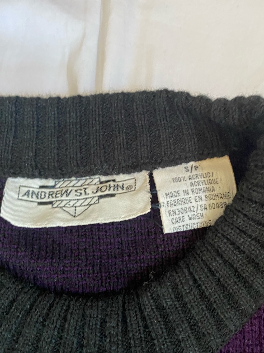 Women's Vintage Purple Psychedelic Cityscape Soft Knit Crewneck Sweater SM - Picture 10 of 13